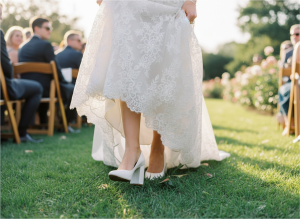 sapato de noiva adequado para casamento ao ar livre